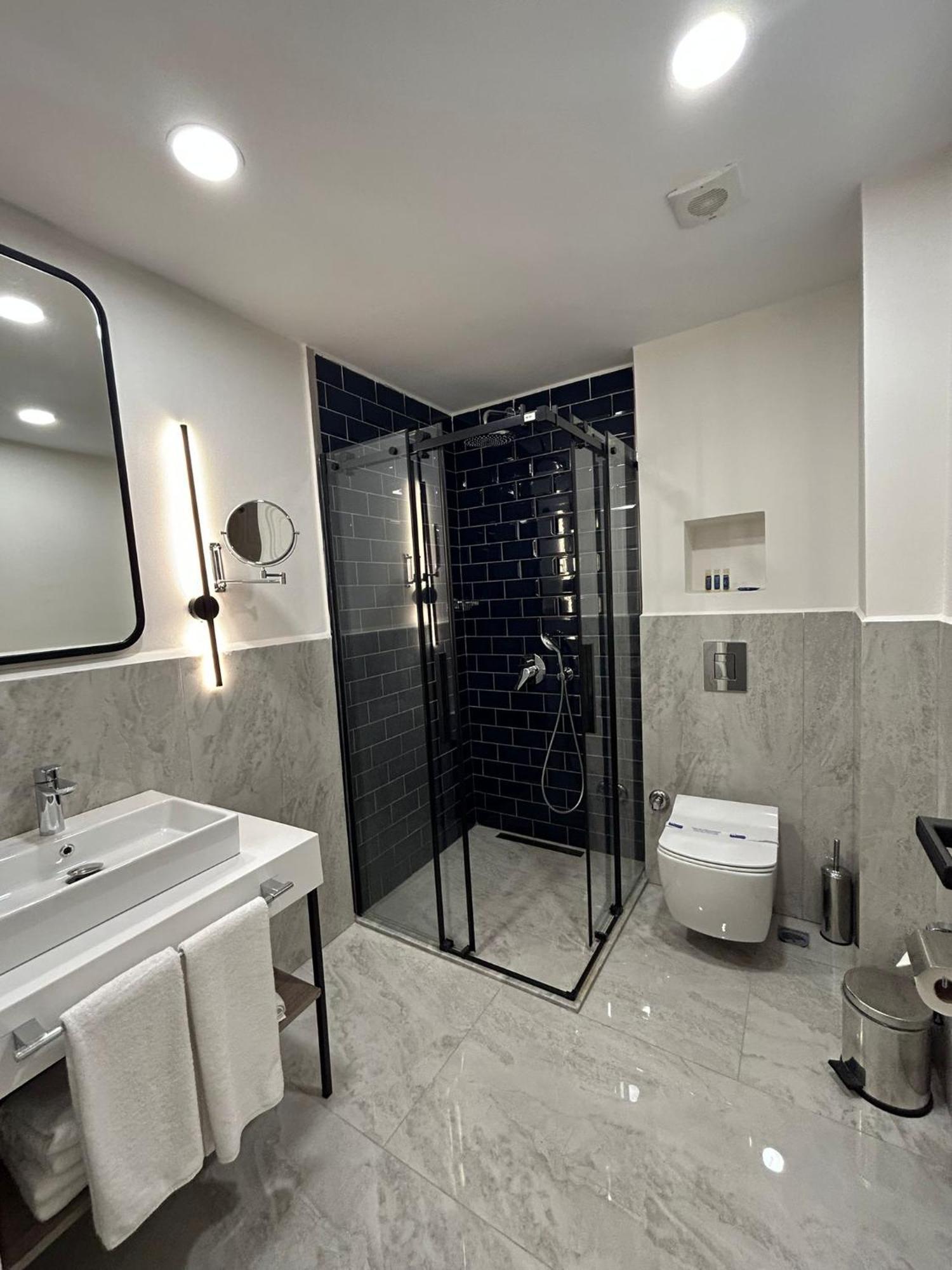 Prime Bosphorus Hotel Istanboel Buitenkant foto